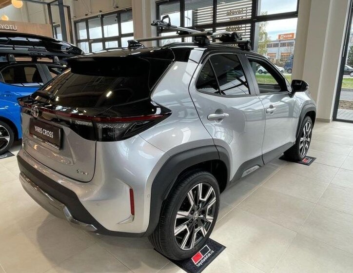 Toyota Yaris Cross SUV 1,5 l 68 kw