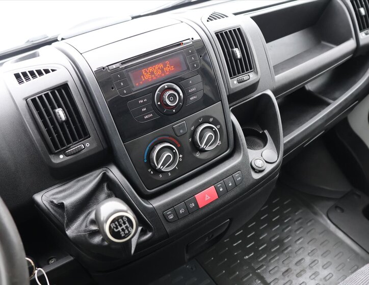 Peugeot Boxer 17