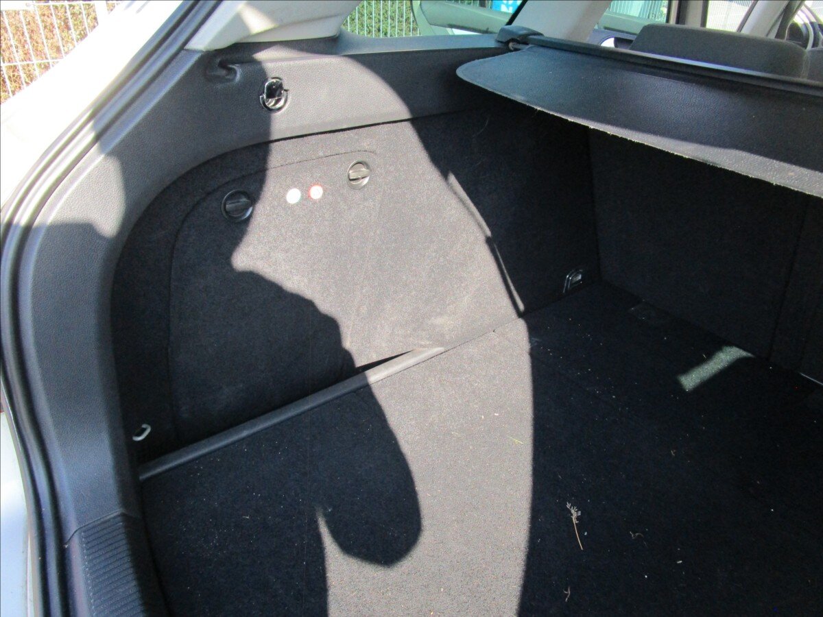 Volkswagen Golf Kombi 1,4 l 90 kw