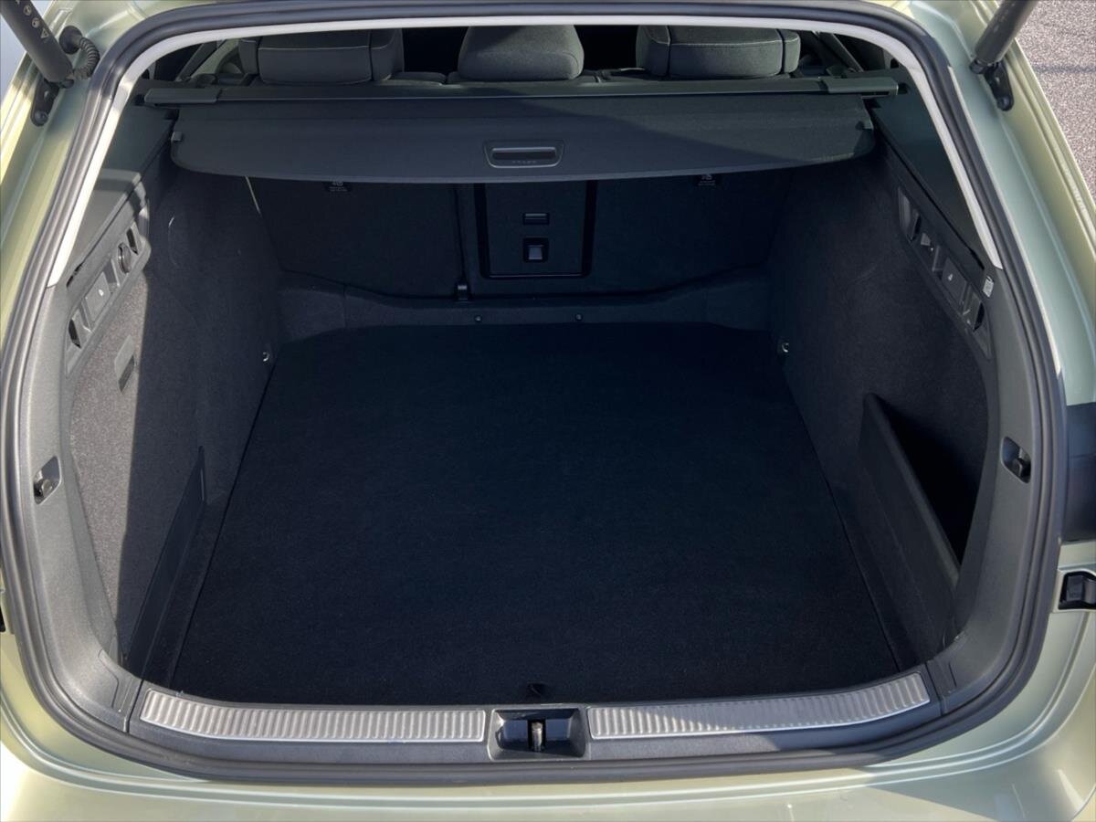 Škoda Superb Kombi 2,0 l 195 kw