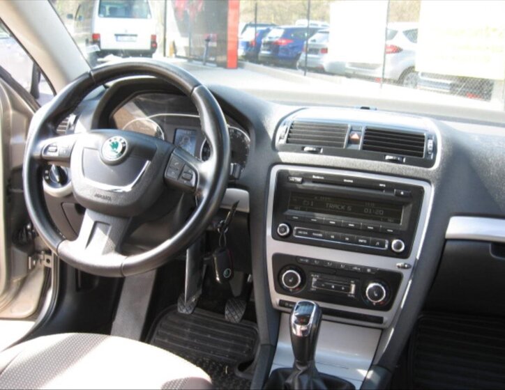 Škoda Octavia Kombi 2,0 l 103 kw