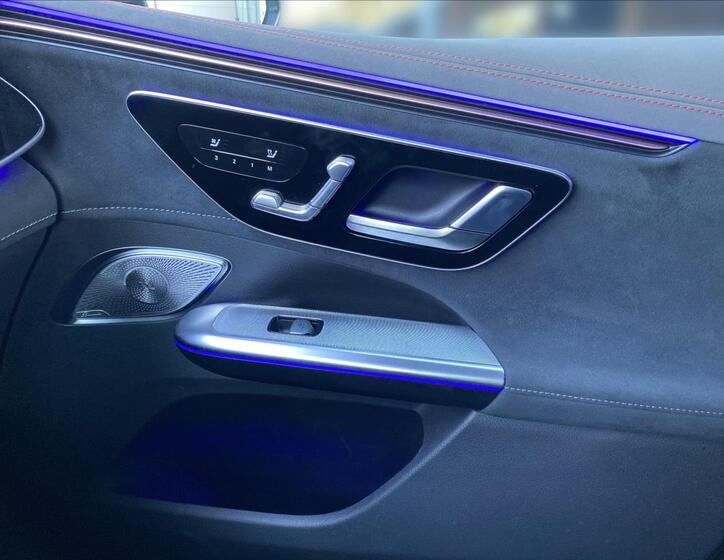 Mercedes-Benz EQE 19