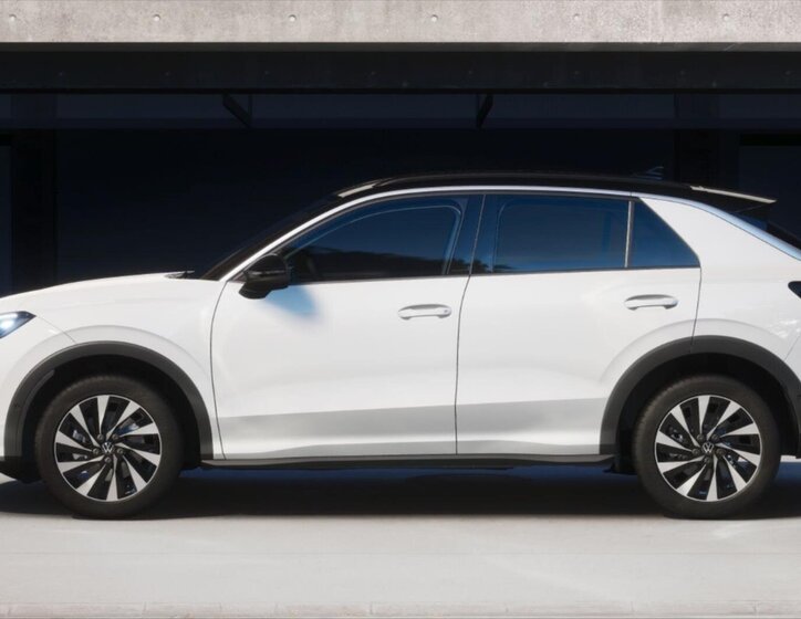 Volkswagen T-Roc SUV / Terénní 1,5 l 85 kw