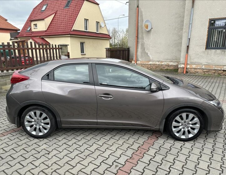 Honda Civic Hatchback 1,8 l 104 kw