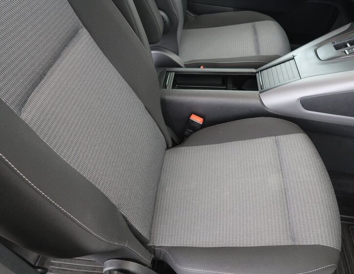 Toyota ProAce Kombi 1,5 l 96 kw