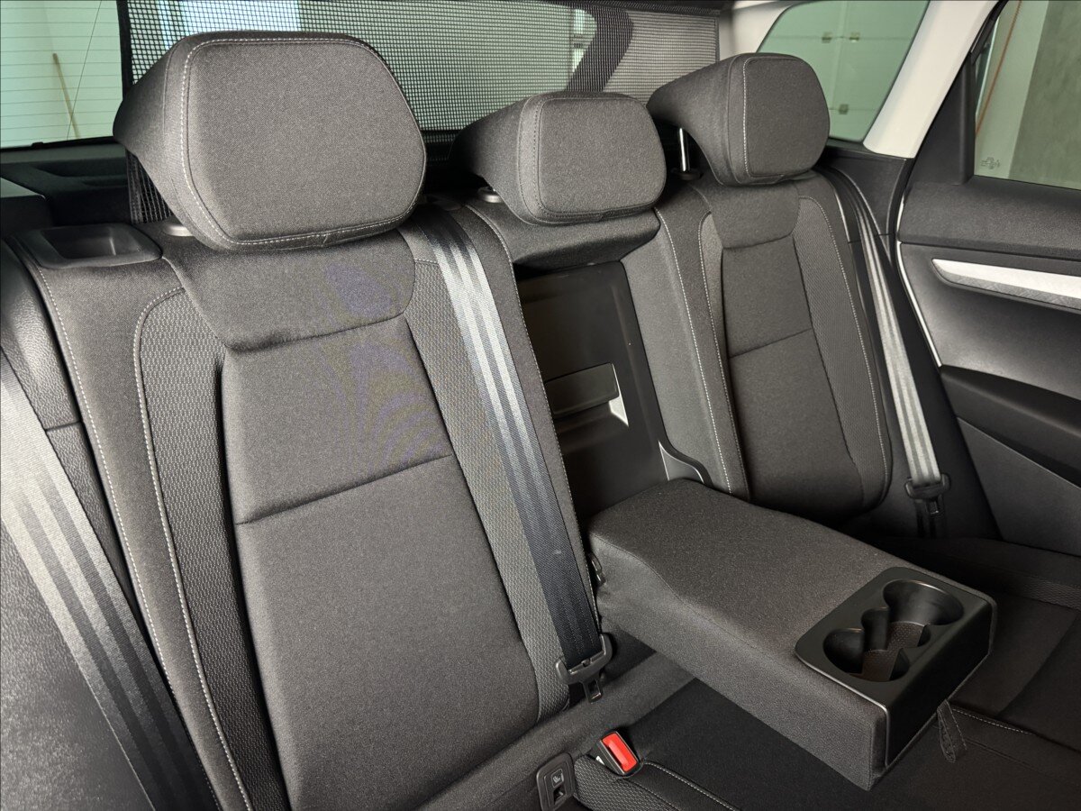 Škoda Karoq SUV / Terénní 1,5 l 110 kw