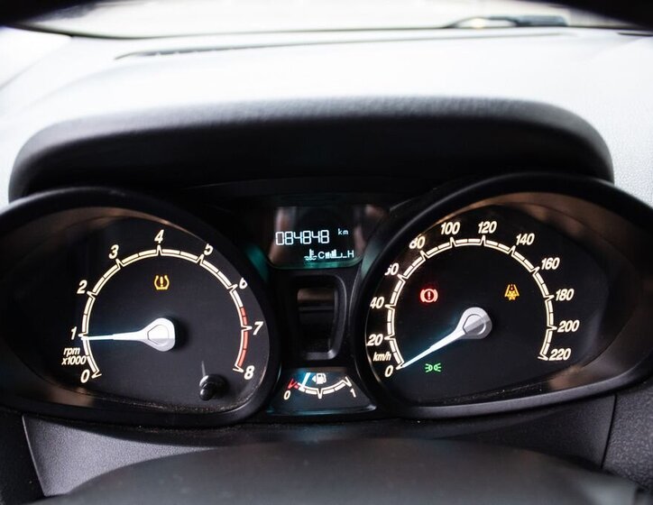 Ford Tourneo Courier MPV 998,0 74 kw