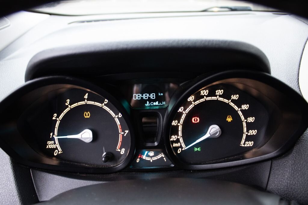 Ford Tourneo Courier MPV 998,0 74 kw