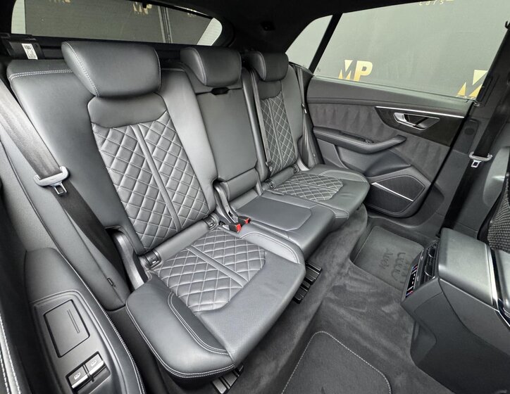 Audi Q8 SUV 3,0 l 210 kw