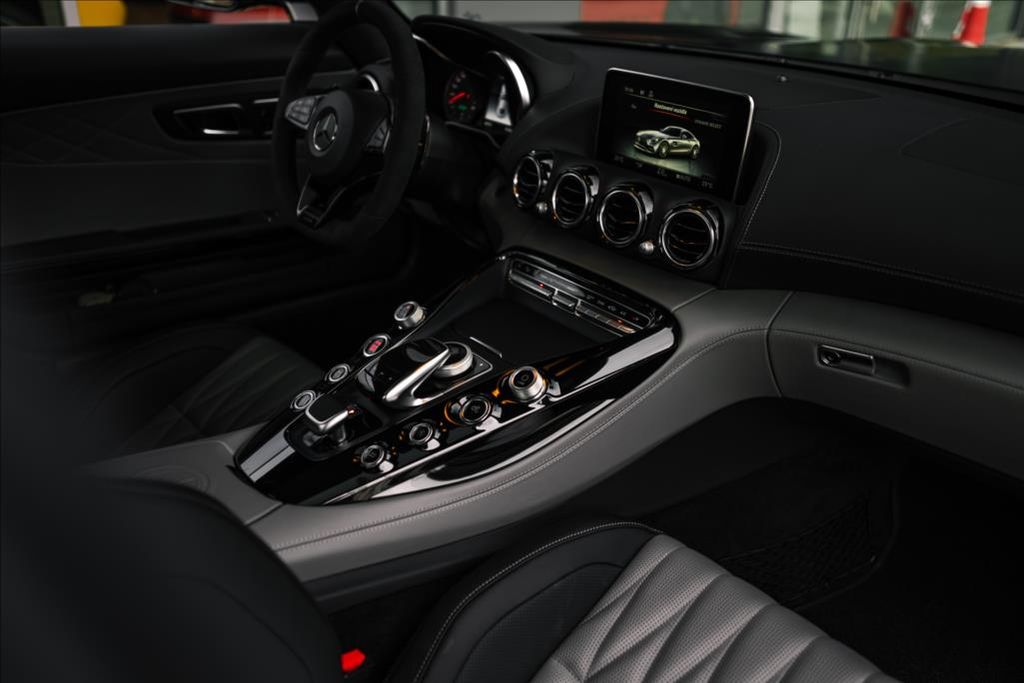 Mercedes-Benz AMG GT