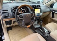 Toyota Land Cruiser 7