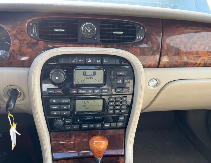 Jaguar XJ Sedan 3,0 l 175 kw