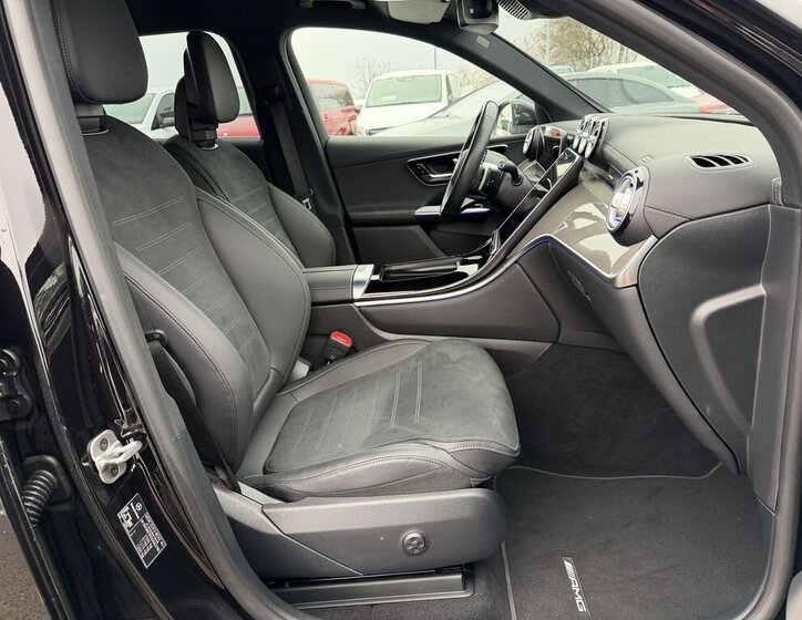 Mercedes-Benz GLC SUV / Terénní 2,0 l 145 kw