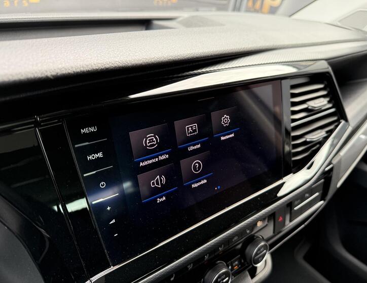 Volkswagen Multivan 34