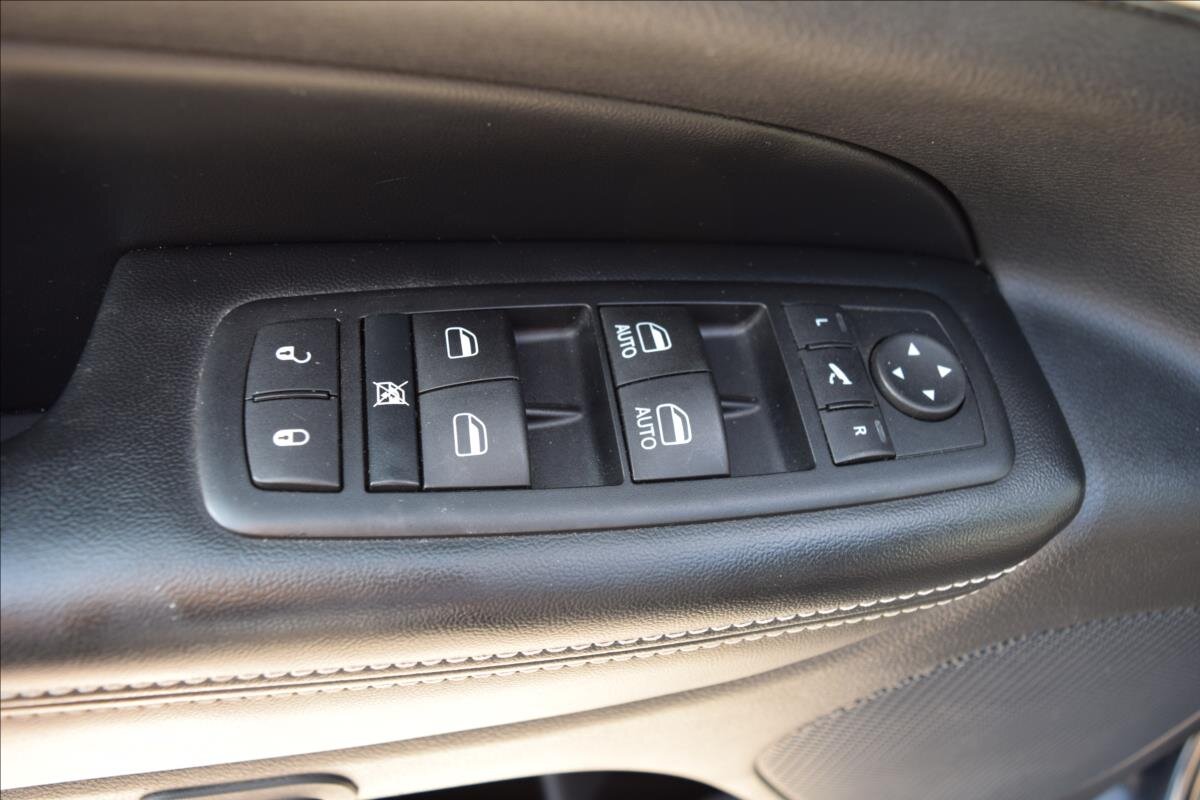 Jeep Grand Cherokee SUV 3,0 l 140 kw