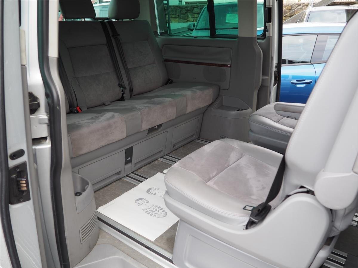 Volkswagen Multivan Kombi 2,5 l 128 kw