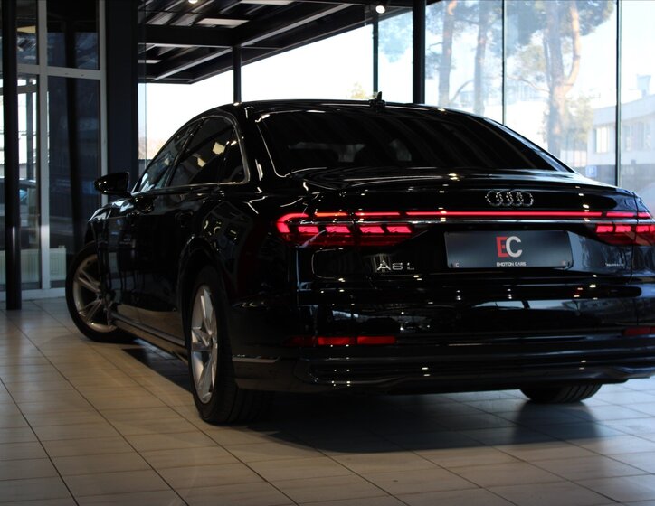 Audi A8 Ostatní 3,0 l 210 kw