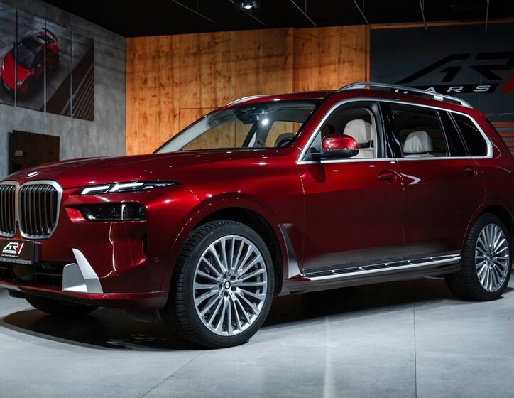 BMW X7 SUV / Terénní 3,0 l 280 kw