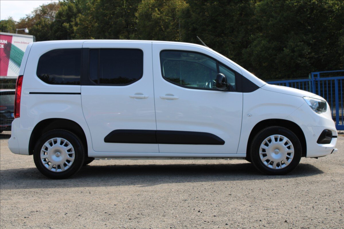 Opel Combo MPV 1,5 l 96 kw