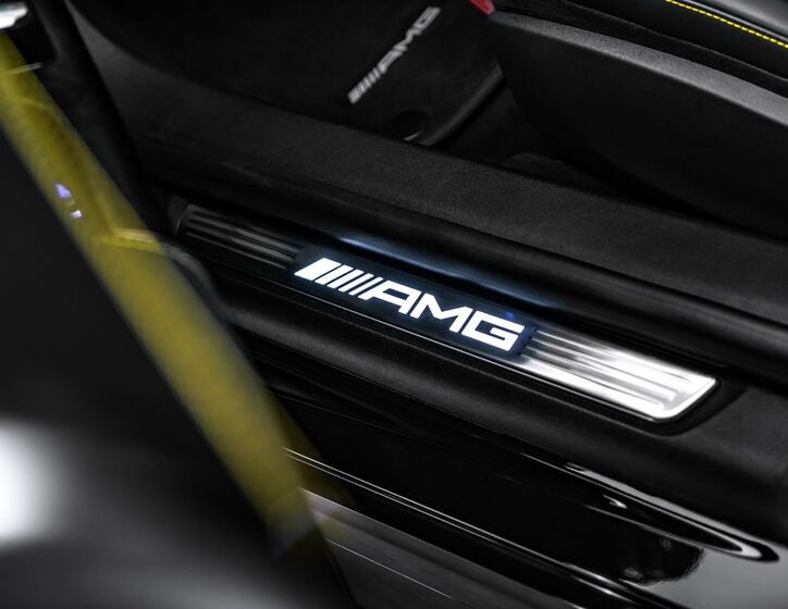 Mercedes-Benz AMG GT 18