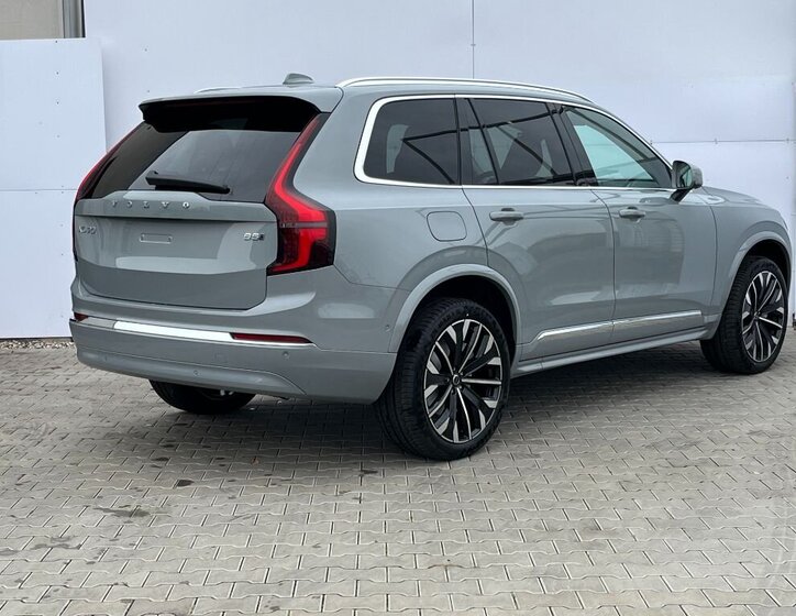 Volvo XC90 6