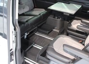 Volkswagen Multivan 17