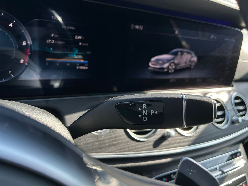 Mercedes-Benz Třídy E Sedan / Limuzína 2,0 l 143 kw