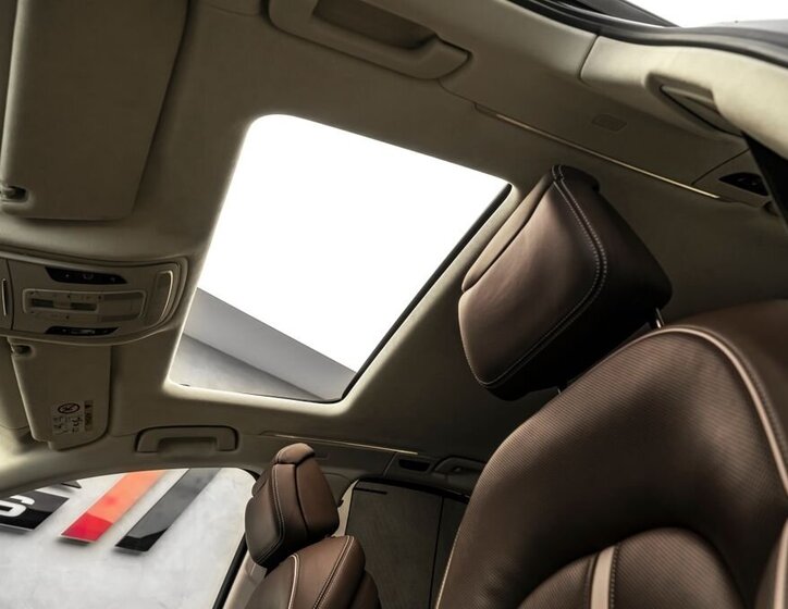 Audi A8 Sedan 4,1 l 283 kw