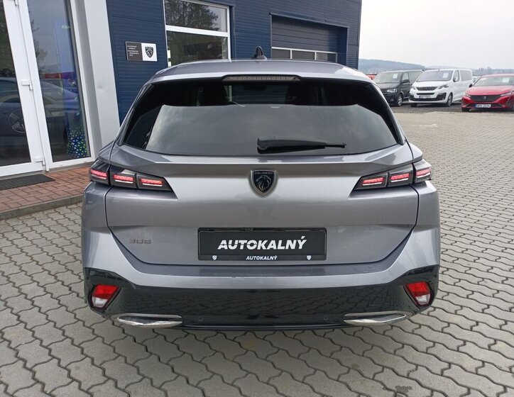 Peugeot 308 Kombi 1,2 l 96 kw