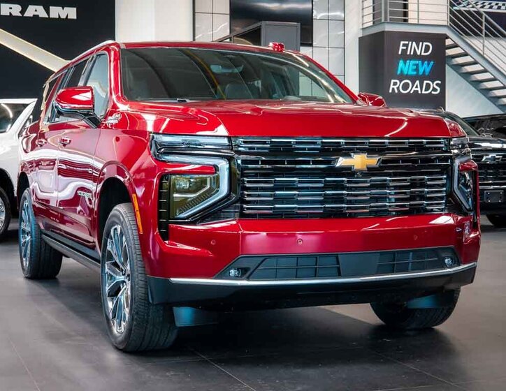 Chevrolet Suburban SUV / Terénní 6,2 l 313 kw