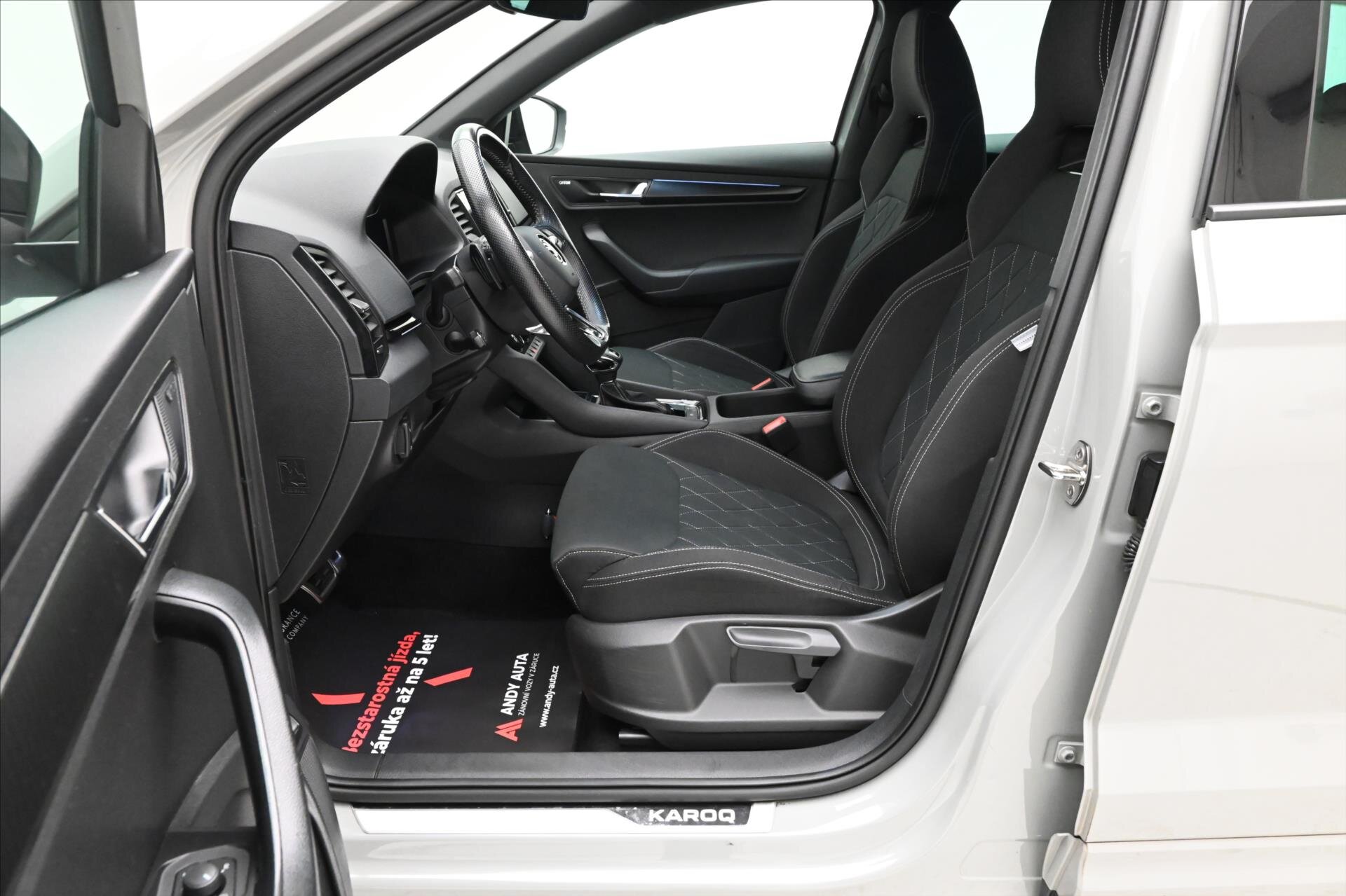 Škoda Karoq SUV 1,5 l 110 kw