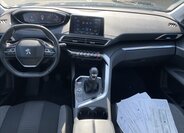 Peugeot 3008 MPV 1,2 l 96 kw