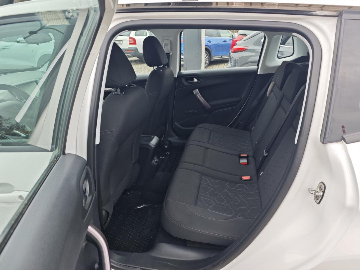 Peugeot 2008 SUV / Terénní 1,2 l 60 kw