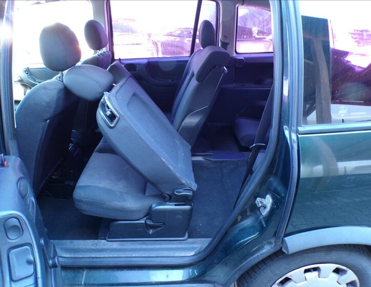 Opel Zafira MPV 1,6 l 74 kw