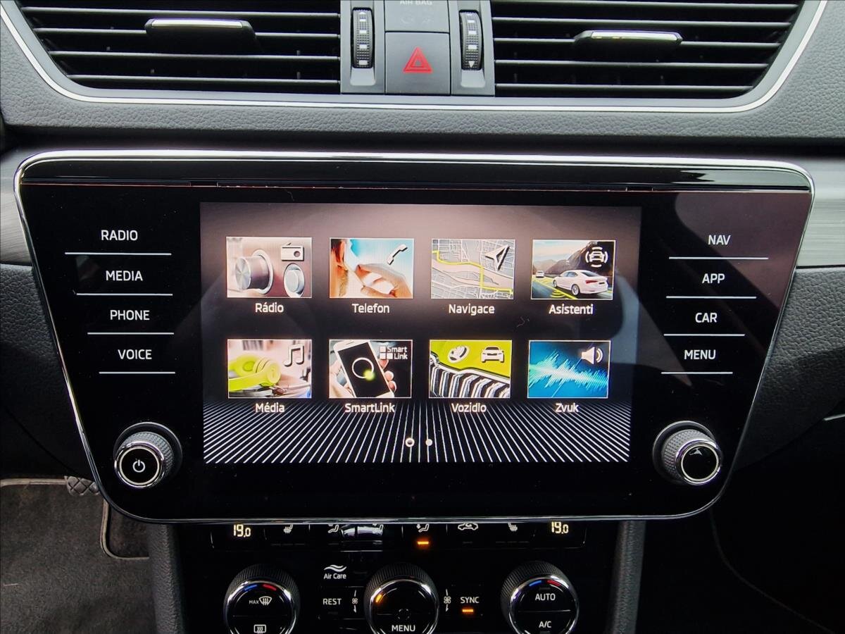 Škoda Superb Kombi 1,5 l 110 kw