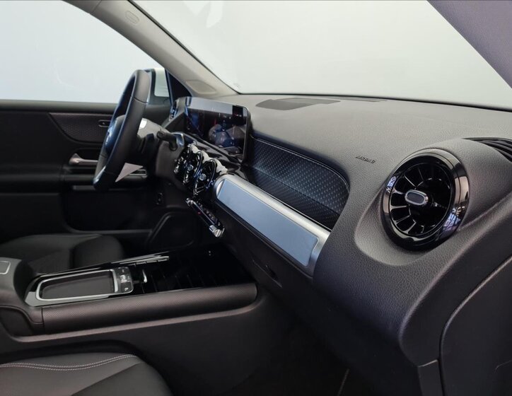 Mercedes-Benz GLB SUV 2,0 l 140 kw
