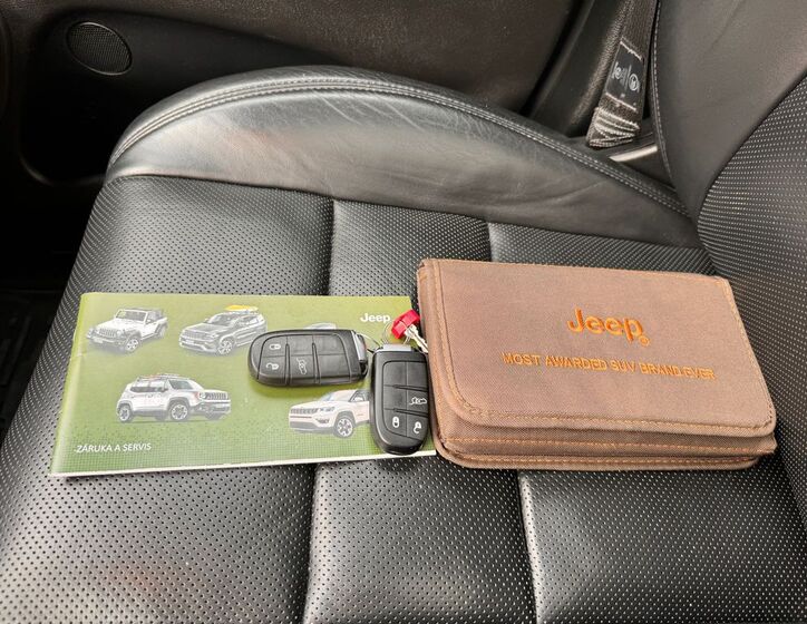 Jeep Grand Cherokee 36