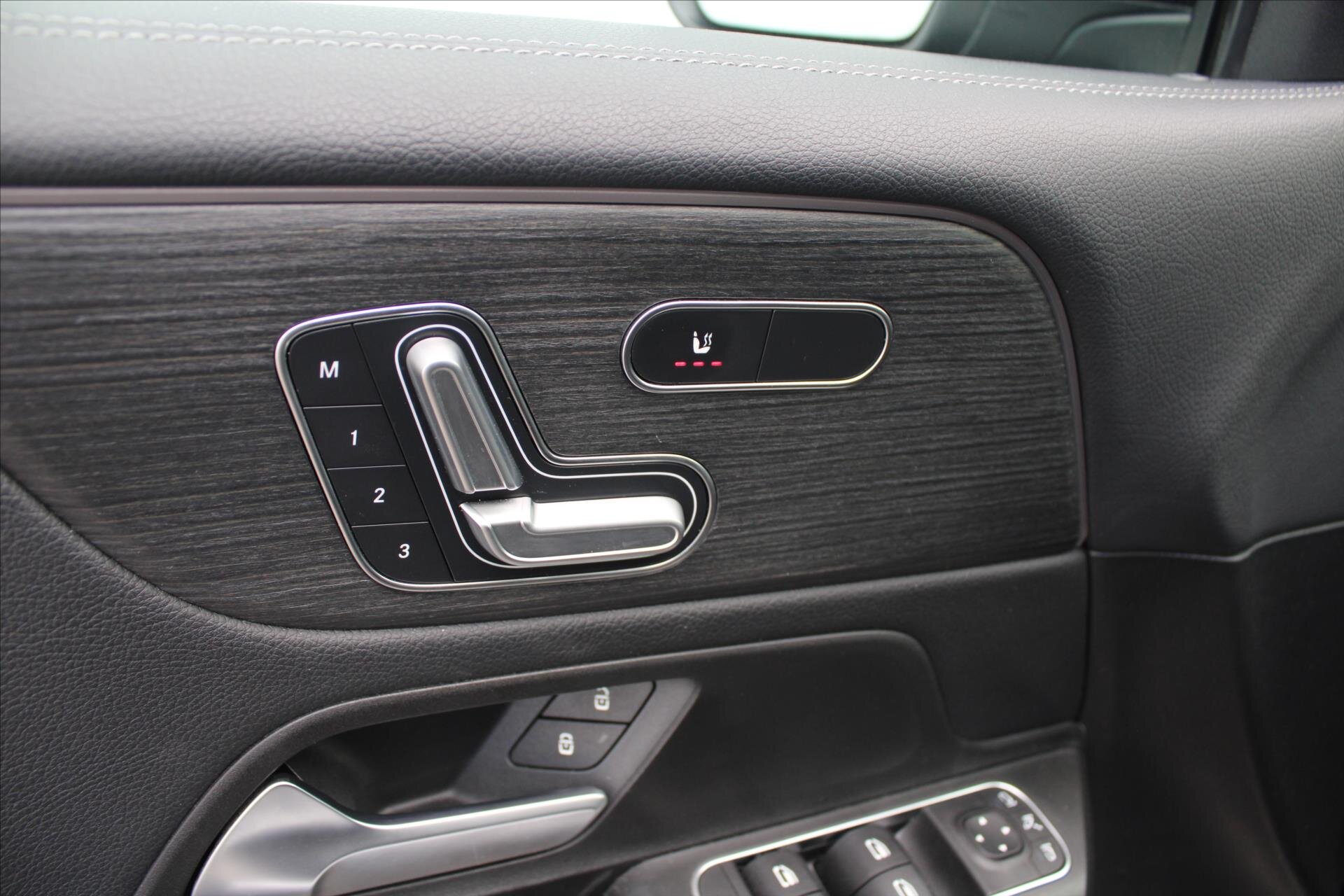 Mercedes-Benz GLB SUV 2,0 l 165 kw