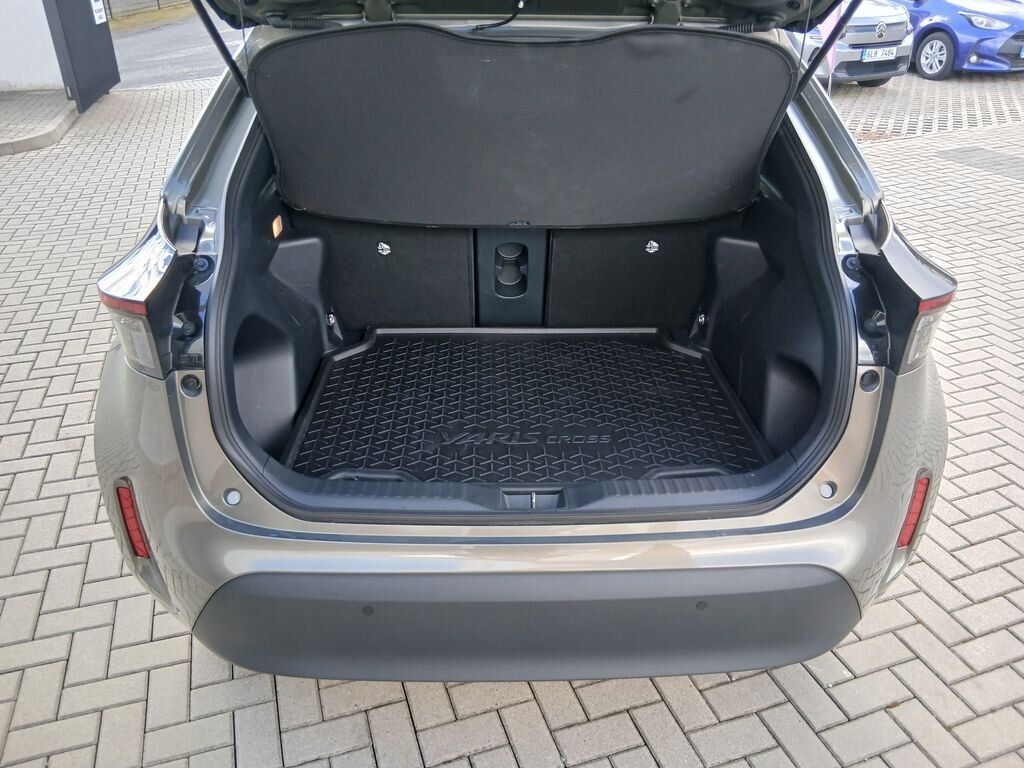 Toyota Yaris Cross SUV 1,5 l 68 kw