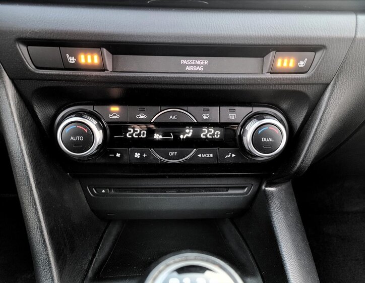 Mazda 3 Sedan / Limuzína 2,0 l 88 kw