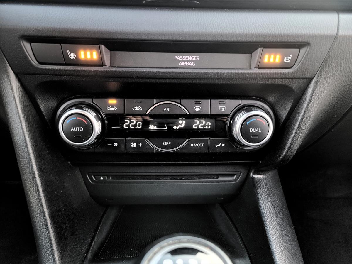 Mazda 3 Sedan / Limuzína 2,0 l 88 kw