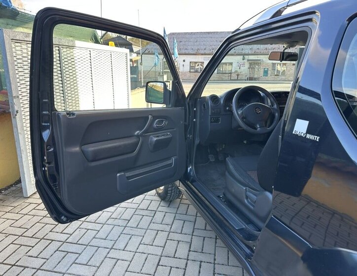 Suzuki Jimny SUV / Terénní 1,3 l 63 kw