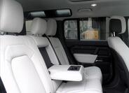 Land Rover Defender 36