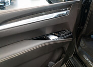 Cadillac Escalade SUV / Terénní 6,2 l 508 kw