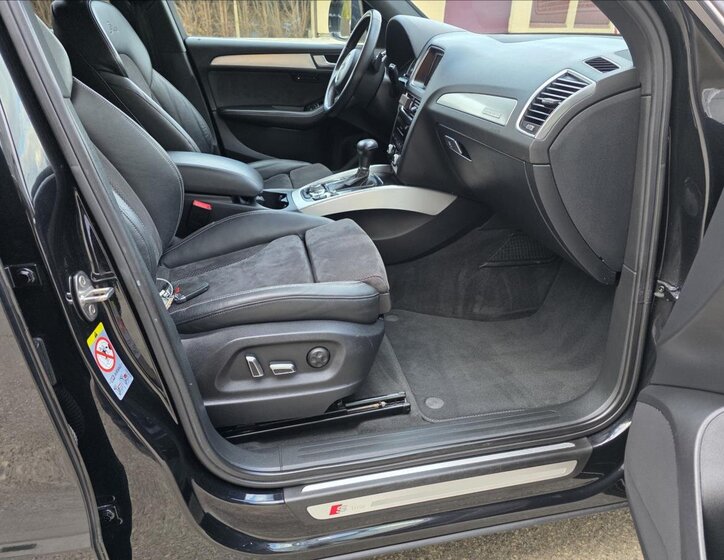 Audi Q5 SUV / Terénní 3,0 l 180 kw