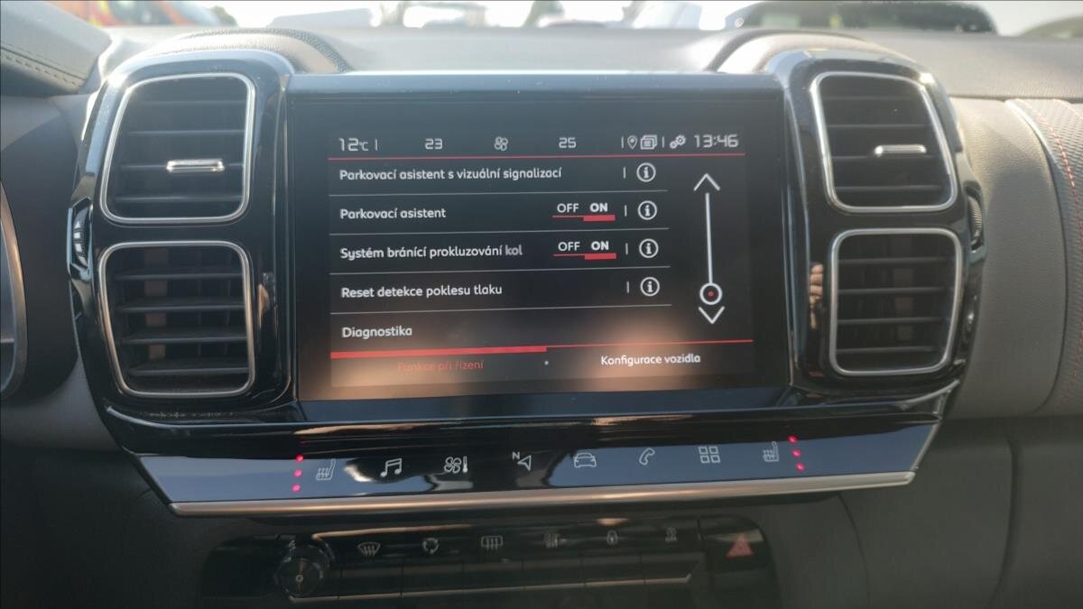 Citroën C5 Aircross SUV 1,6 l 133 kw