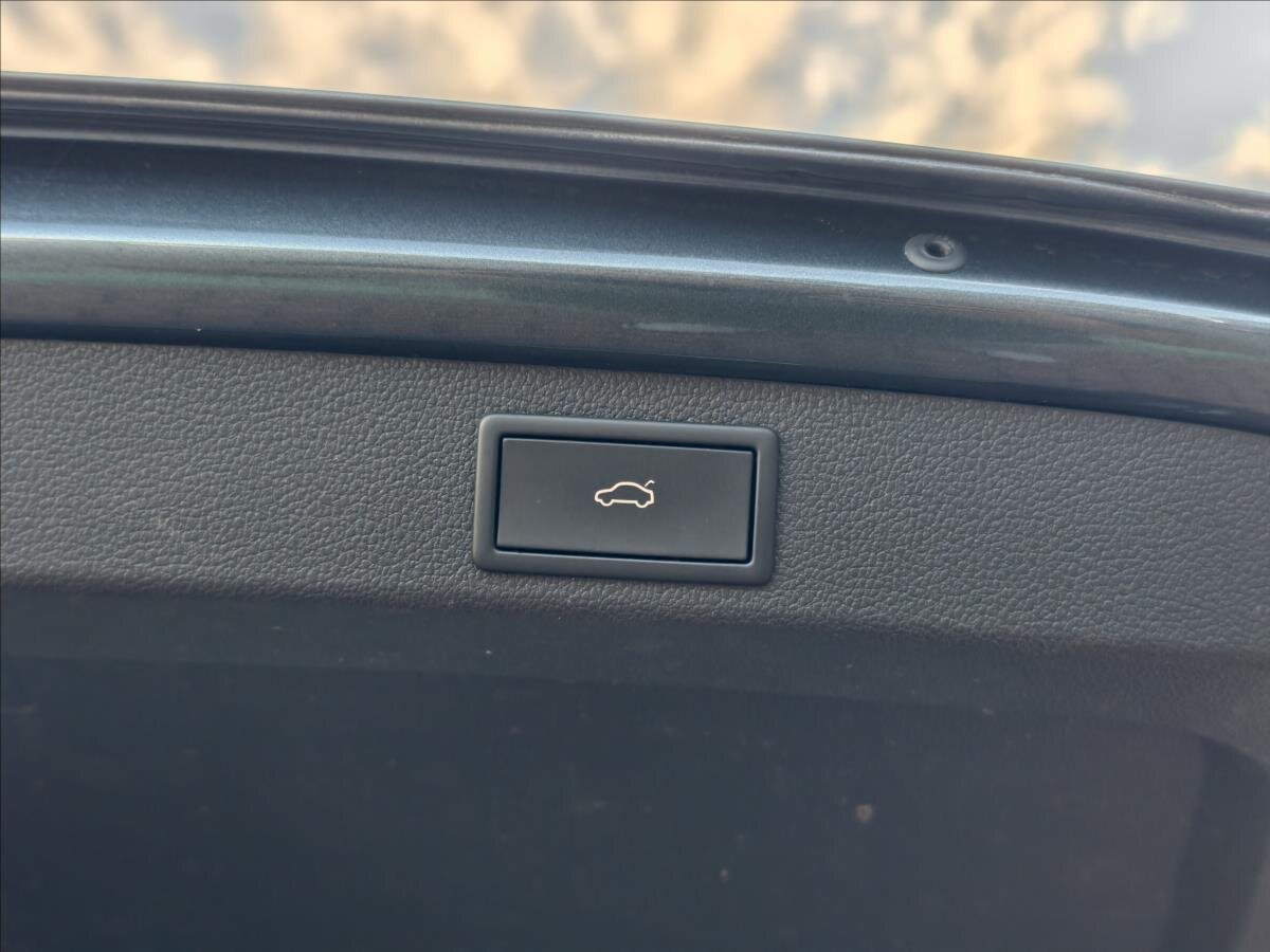 Škoda Superb Kombi 2,0 l 140 kw