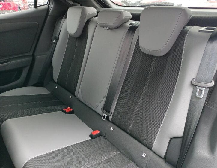 Opel Mokka SUV 1,2 l 100 kw