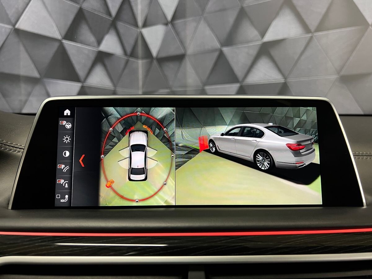 BMW Řada 7 Sedan 3,0 l 294 kw