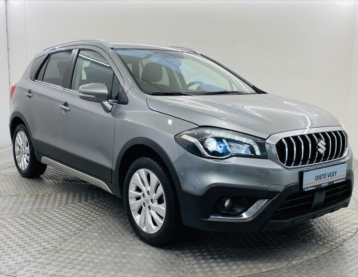 Suzuki SX4 S-Cross 24